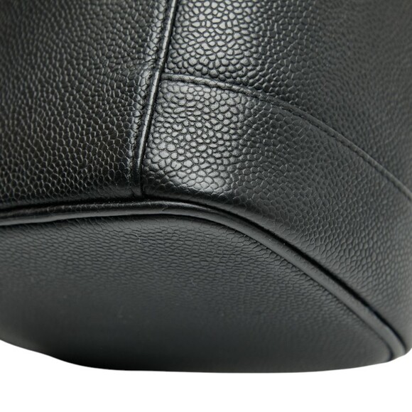 CHANEL Black Caviar Leather Logo Vanity Bag - Picture 5 of 12